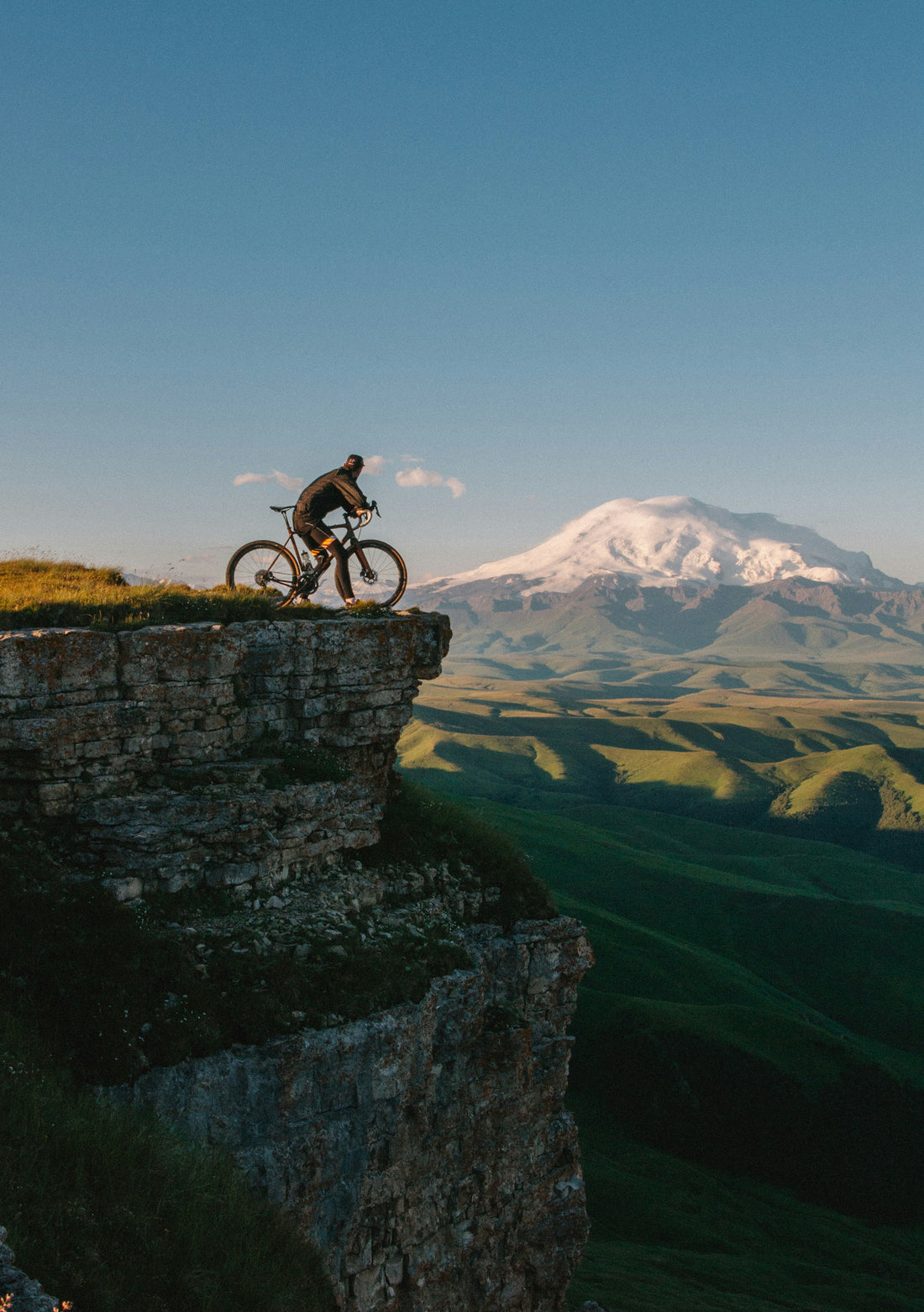 Unveiling the Ultimate Mountain Biking Destinations Around the Globe